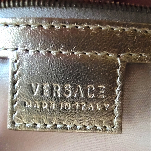 NWT's Versace Vintage EXTREAMLY RARE Authentic Quilted Gold Leather Bag - Picture 13 of 16